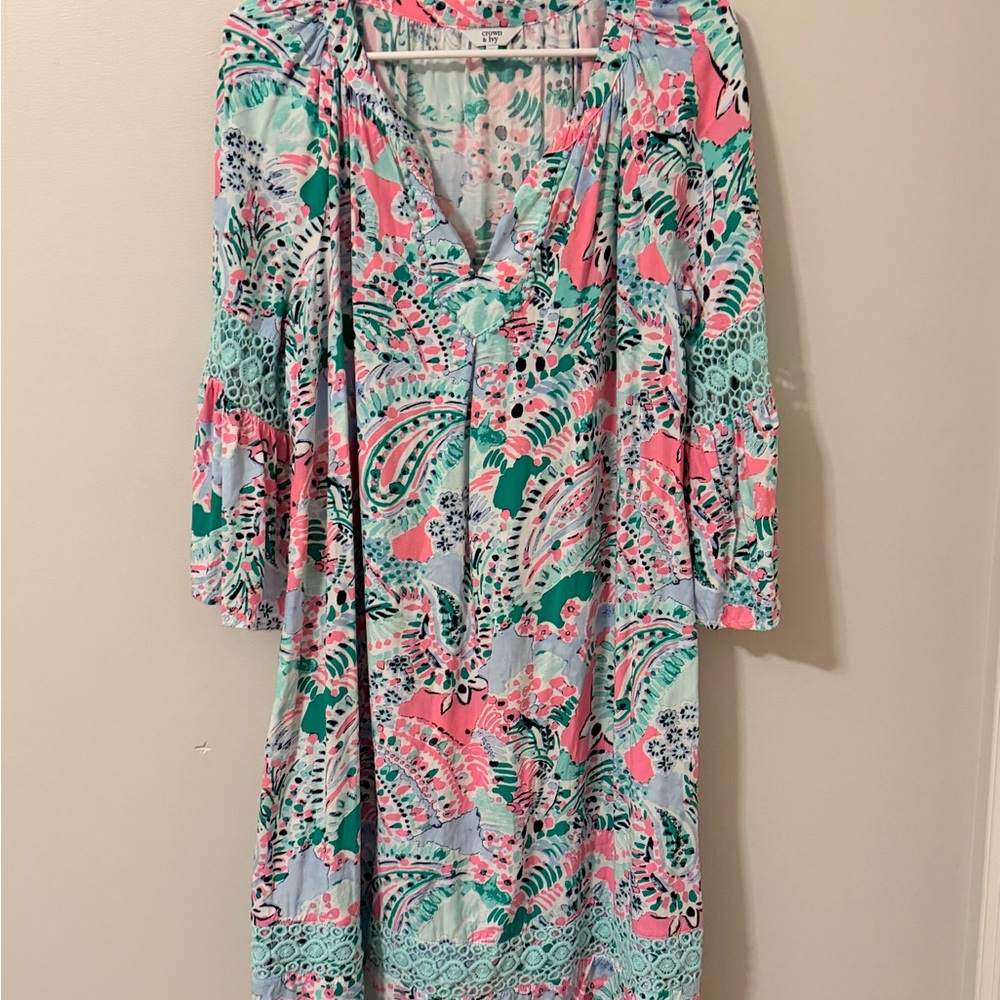 Crown & Ivy Long Sleeve Dress